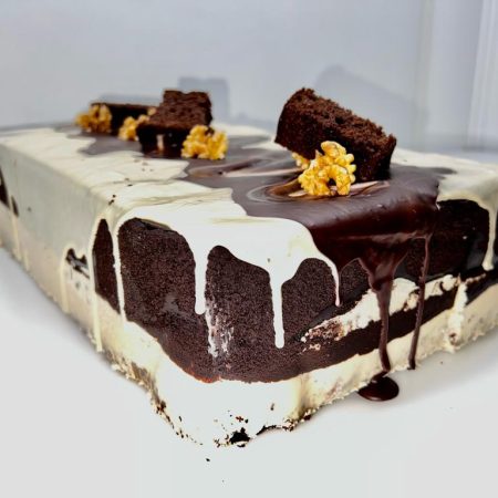 TURRON DOS CHOCOLATES DE BROWNING Y NUECES DEL PAIS  HECHO A MANO.